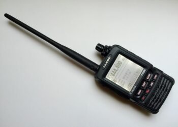 Yaesu FT2DR review - dual-band C4FM Fusion handheld radio showing touchscreen display