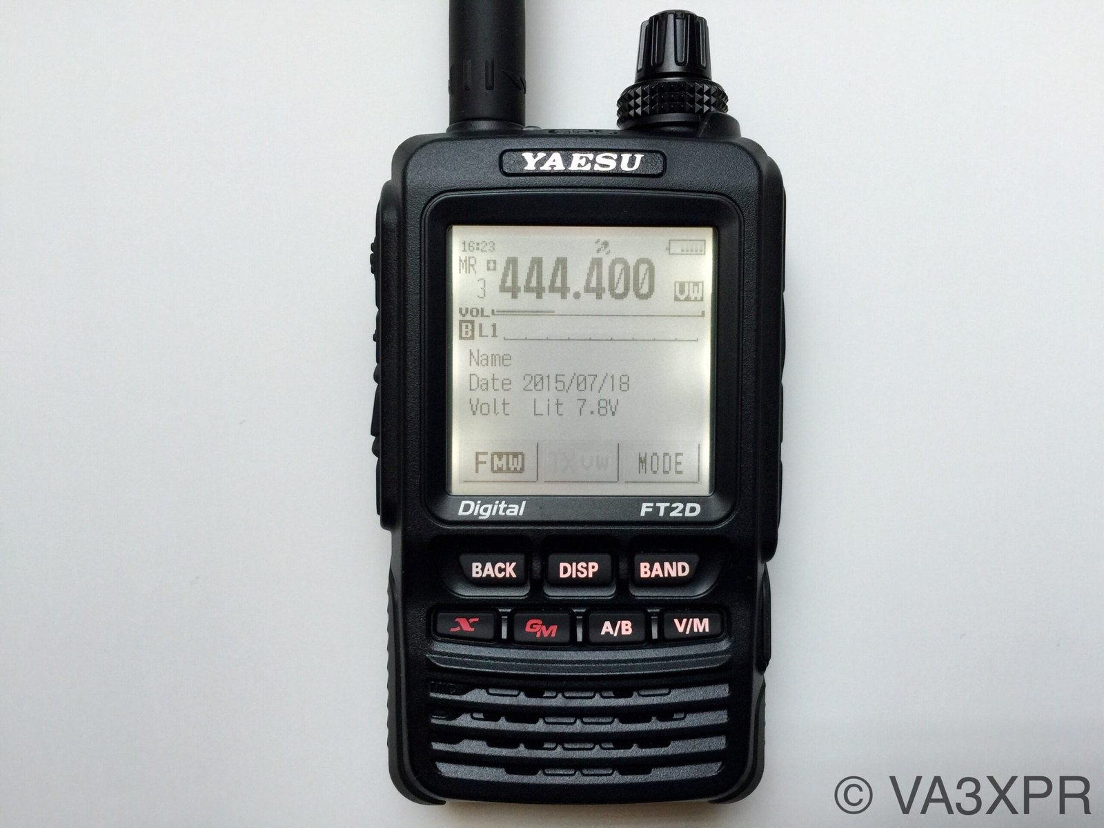 Yaesu FT2DR review – front view showing touchscreen display and control buttons of the System Fusion handheld