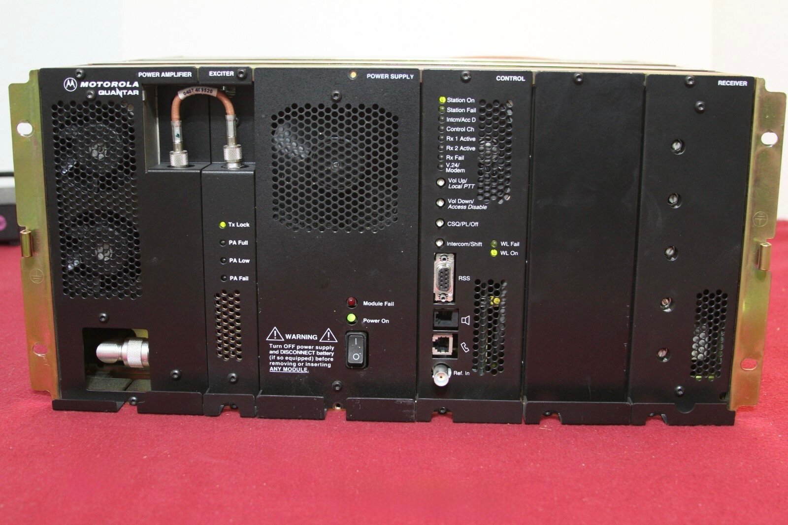 Motorola Quantar P25 repeater for conventional and trunked radio systems – featured in P25 for Beginners guide